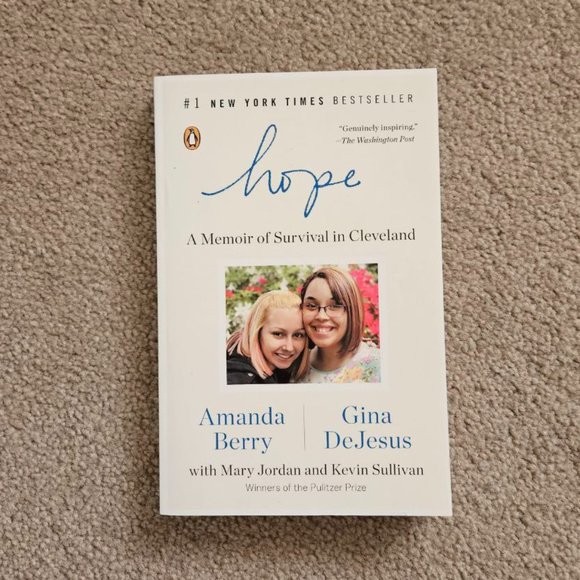 4/$20 Hope: A Memoir of Survival in Cleveland‎ - Paperback - Picture 1 of 5